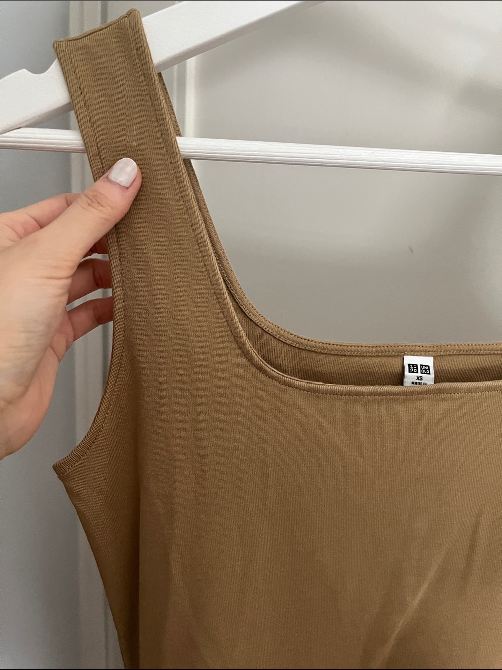 Uniqlo Sleeveless tan olive green Gathered Skirt Dress - Picture 4 of 5